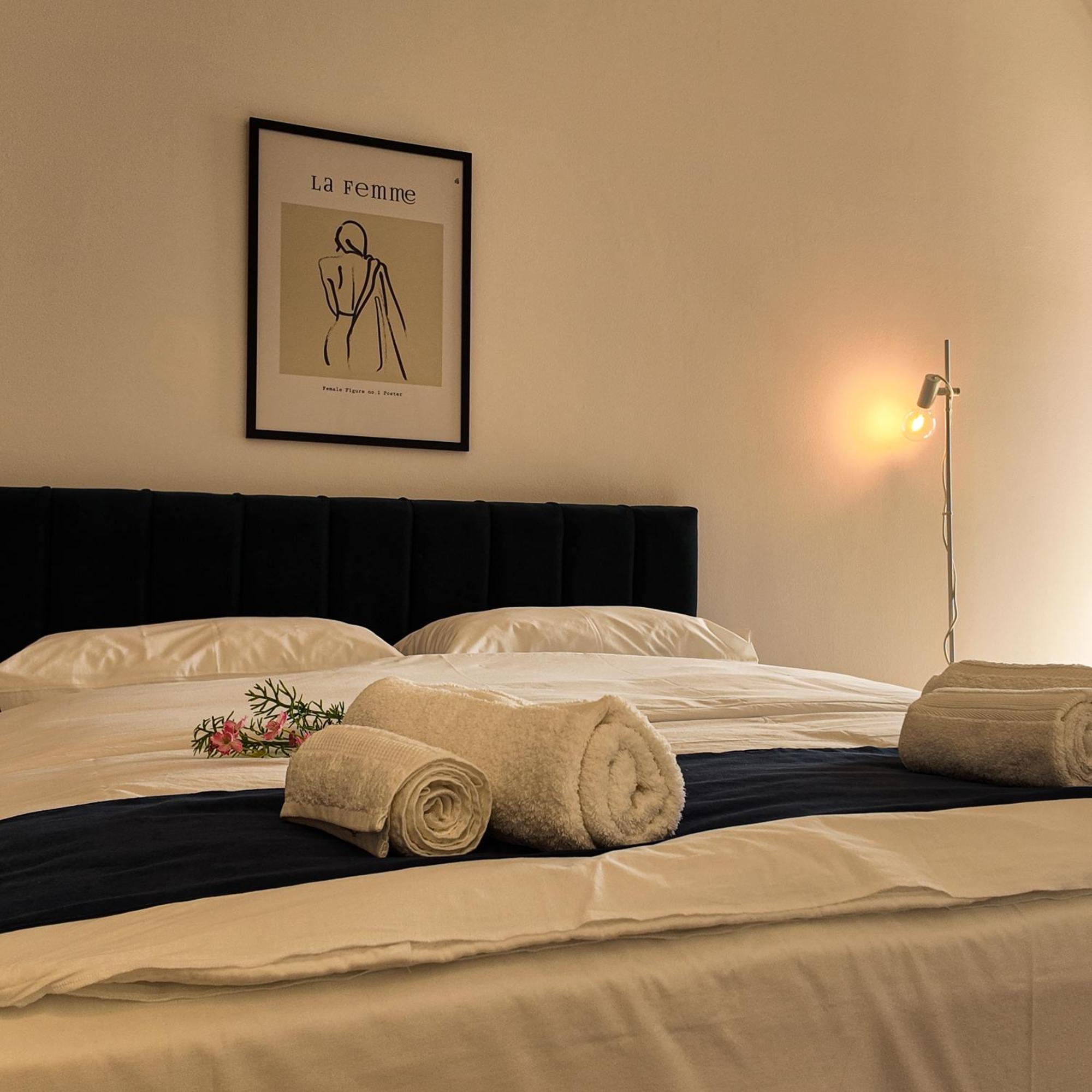 Bluemoon Retreat * Tirana
